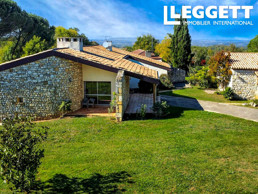 Vente Maison Une maison magnifiquement conçue avec 4 chambres doubles, un studio, une piscine et un jardin de près de 1 Ha Montayral