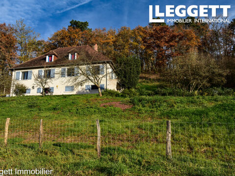   Maison individuelle de 4 chambres avec vue panoramique, garage, jardin cl�tur� et s�curis� et bois � la fronti Maison - 8 pi�ce(s) - 171 m�