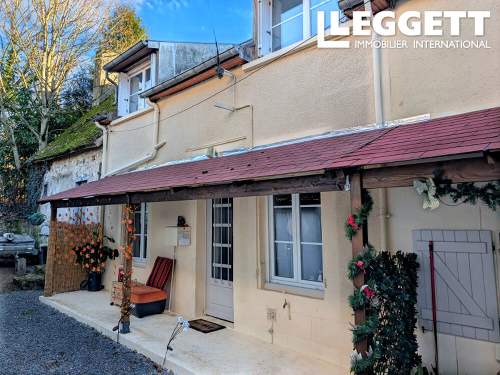 Vente Maison Mamers entre Perche et Saosnois. Maison de ville au calme, éléments d'origine, dépendance à rénover.... Mamers