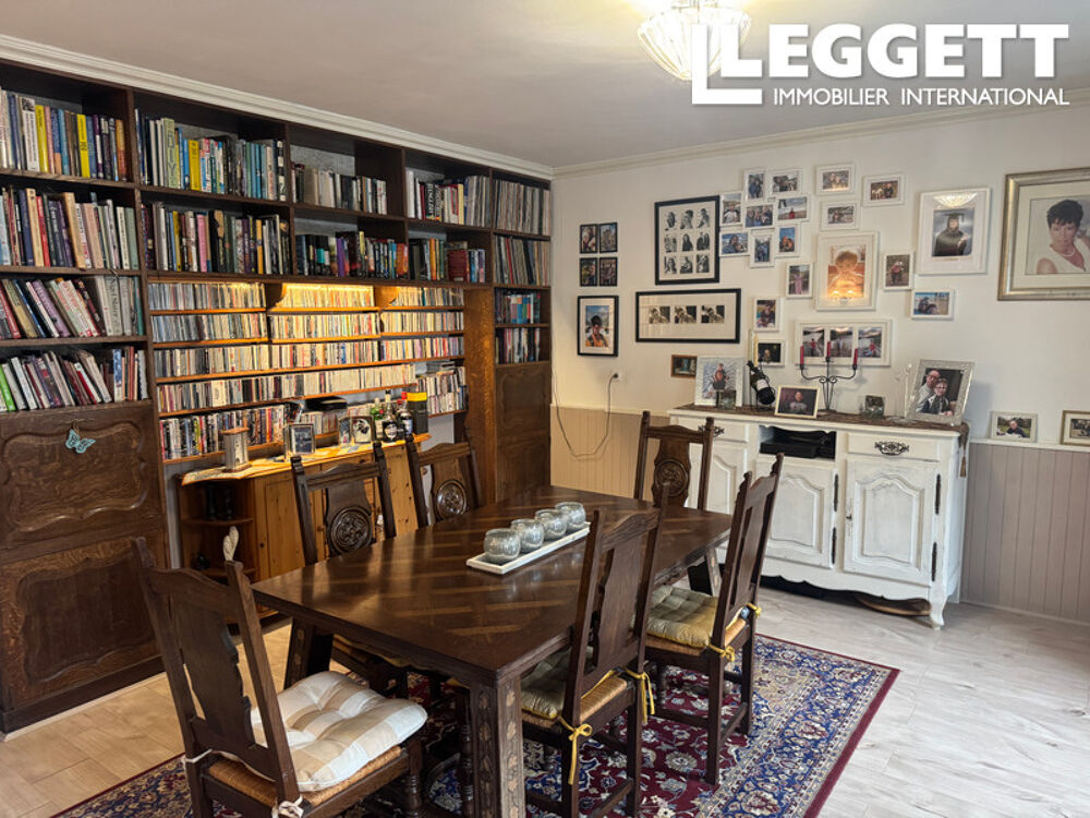 Vente Maison Magnifique maison de ville de cinq chambres, entièrement rénovée, au c?ur de Gouarec, près des commodités Gouarec