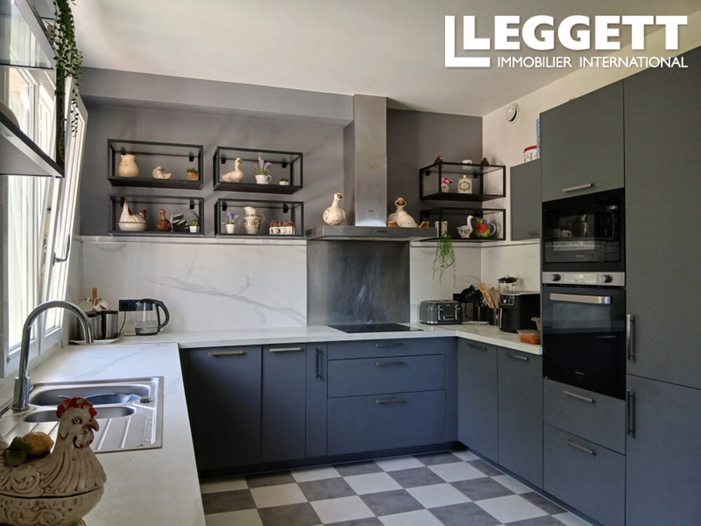 Vente Maison Superbe propriété de 4 chambres avec piscine, vaste terrain et vue sur le lac, au c?ur de la Corrèze rurale. Saint-pardoux-corbier