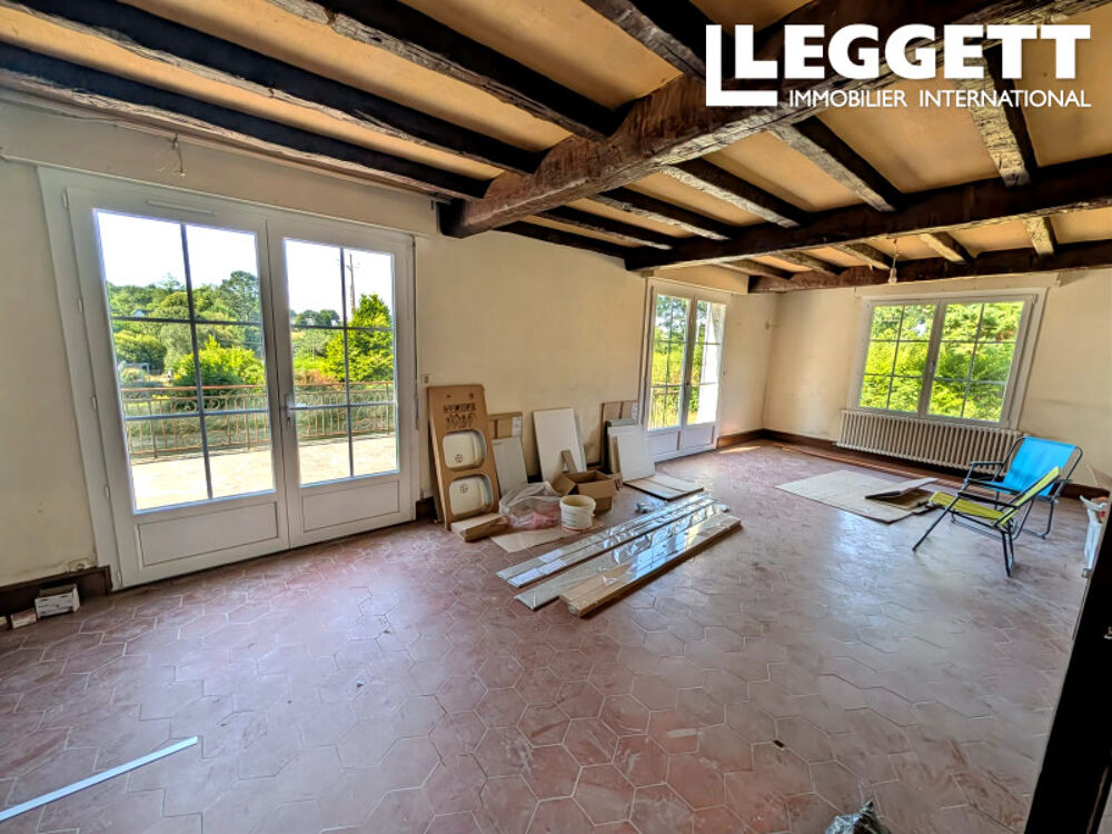 Vente Maison Belle maison en pierre indépendante de 6 chambres avec magnifiques jardins arborés - fort potentiel Locarn
