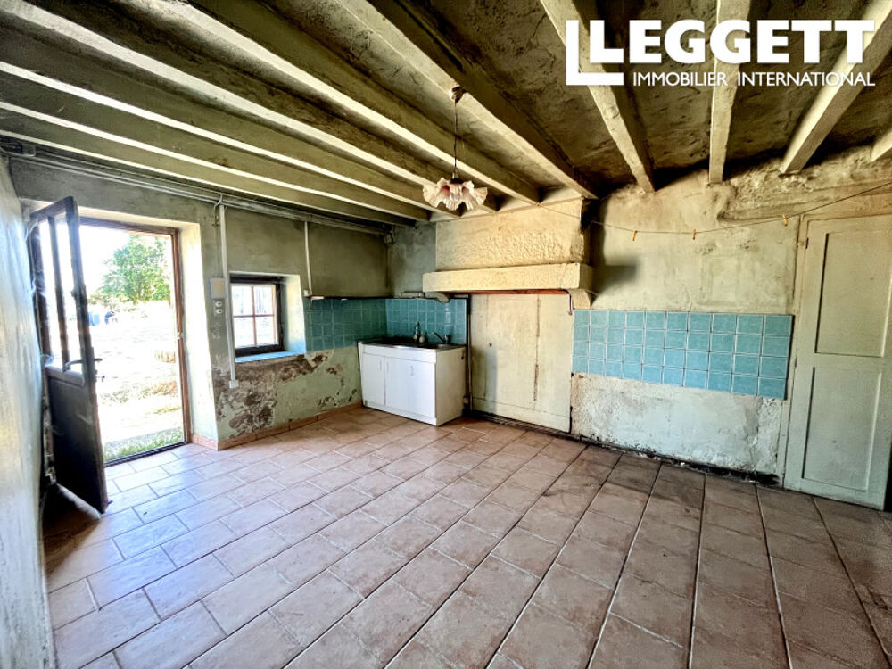 Fermette à rénover avec dépendances et 3 777 m² de terrain ? Saint-Léonard-des-Bois, Alpes Mancelles
