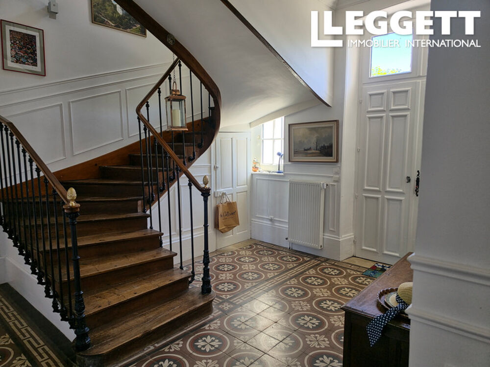 Vente Maison Élégante Maison de Maître du XIXe siècle avec piscine, jardin clos à 21 km de Chablis Flogny-la-chapelle