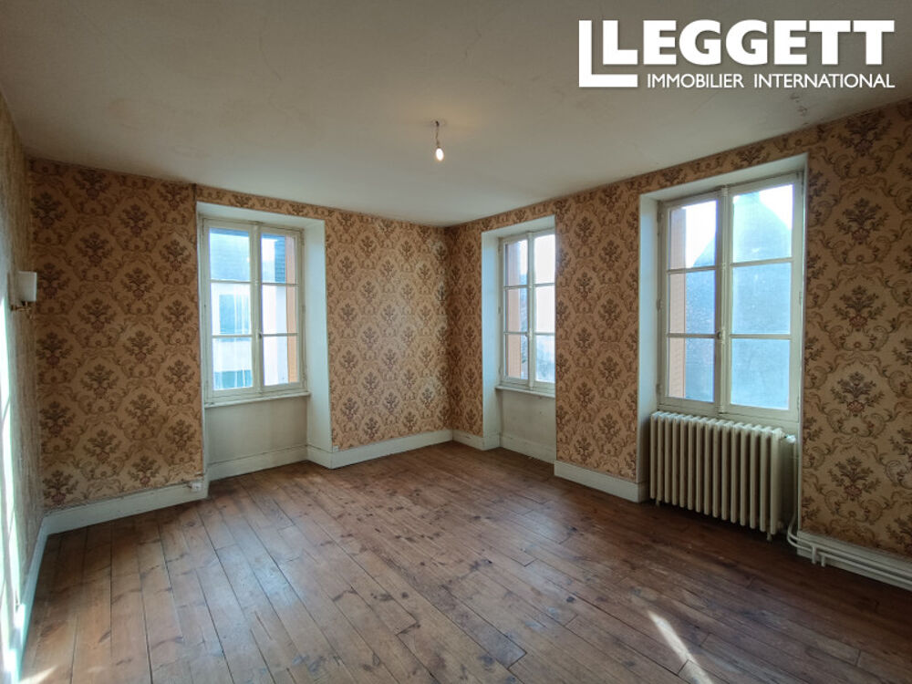 Vente Maison Charmante maison de 2 appartements séparés (dont 1 actuellement loué), cour, dans une jolie ville Creusoise Auzances