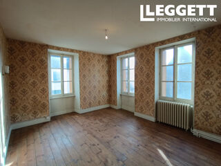 Vente Maison Charmante maison de 2 appartements séparés (dont 1 actuellement loué), cour, dans une jolie ville Creusoise Auzances