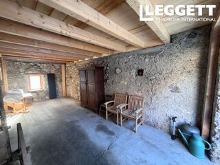  Remise / Grange � vendre 2 pi�ces 200 m� Sainte-reine