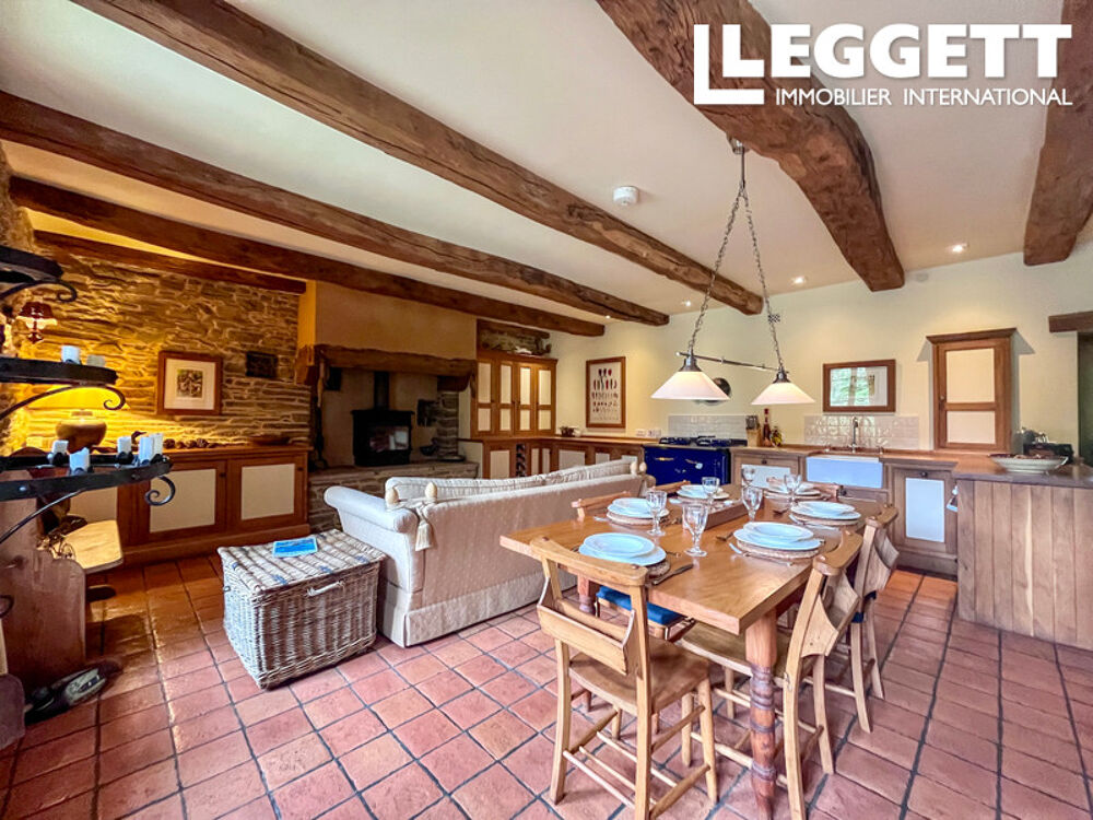 Maison de Maître 4 chambres à Trans-la-Forêt, Bretagne, avec potentiel gîtes et étang privé