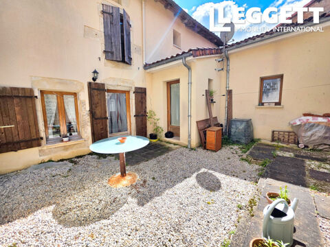   Maison de village de 3 chambres, bon état, avec cour privée - Champagne Mouton Maison - 4 pièce(s) - 89 m²
