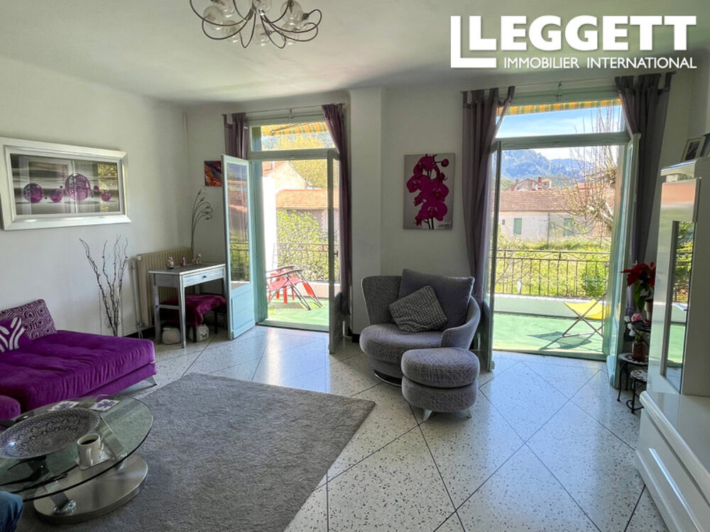 Vente Maison Attrayante, maison moderne de quatre chambres avec balcon, jardin mature et vues imprenables dans l?Aude Quillan