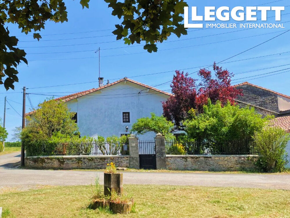 Vente Maison Jolie maison dans un hameau tranquille non loin de la ville de Chef Boutonne AubignÉ