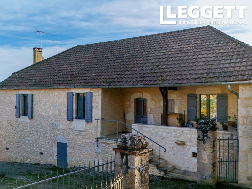 Vente Maison Deux maisons en pierre rénovées avec grange, garage, piscine et vues sur 9 297 m² à vendre à Sérignac (Lot) SÉrignac