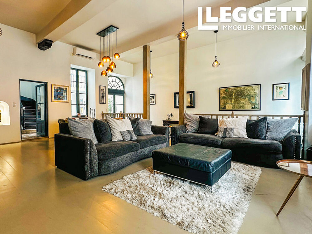 Vente Maison Belle maison de village de caractère entièrement rénovée avec piscine chauffée et appartement indépendant Sos