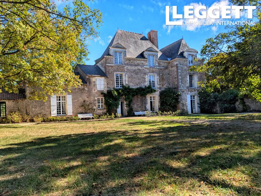 Vente Propriété/Château Manoir du XVIIe siècle, charme historique, parc de 4ha, 8 chambres, à 20km de Nantes