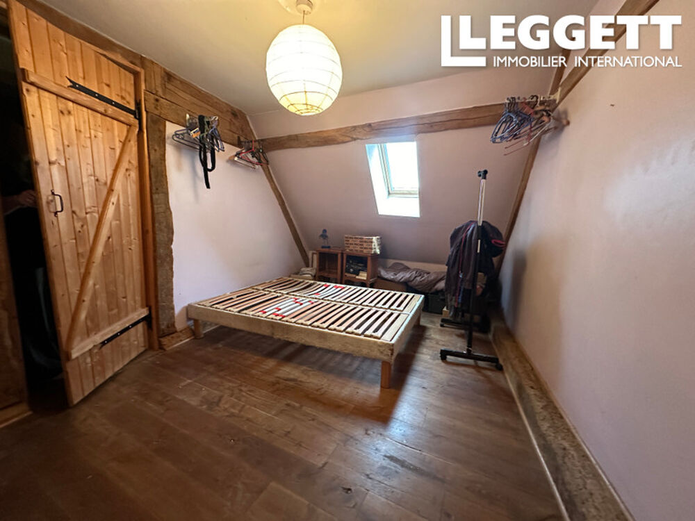 Vente Maison PRIX NEGOCIABLE Belle propriété dans un hameau près de St Pierre de Frugie, Nord de la Dordogne. Saint-pierre-de-frugie