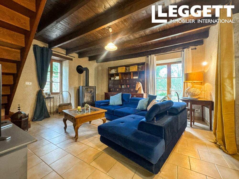Vente Maison Propriété de campagne avec 12 ha, maison en pierre, bâtiments agricoles et nombreuses possibilités de projets Saint-nazaire-de-valentane