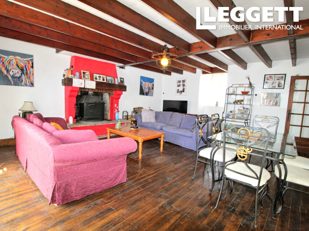 Vente Maison Magnifique propriété de trois chambres dans un charmant village. À ne pas manquer ! Esse