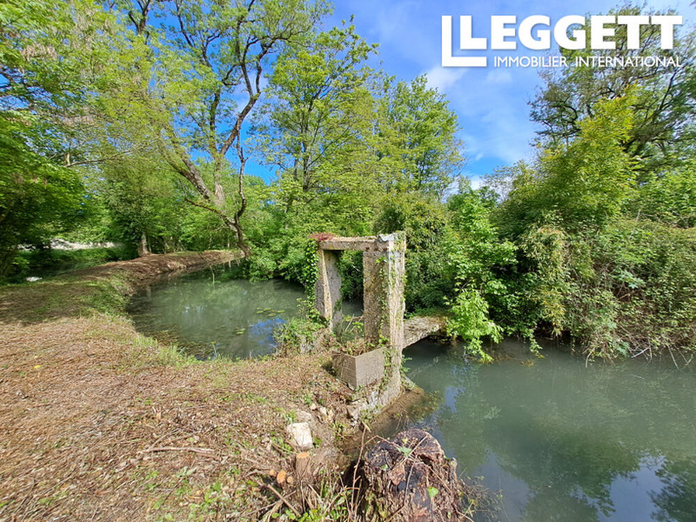 Vente Maison Propriété exceptionnelle : logis avec tour, en bord de rivière, avec étang et île privée ! Chef-boutonne