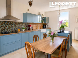 Maison à vendre 15 + pièces 270 m²