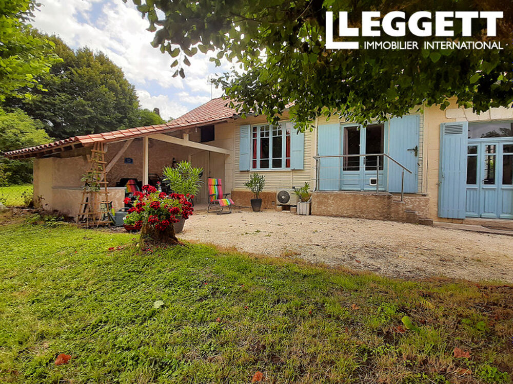 Vente Maison Charmante maison avec 1 chambre et 2 salle d'eau. Jardin clos et grange en bordure d'un petit village Champagne-et-fontaine
