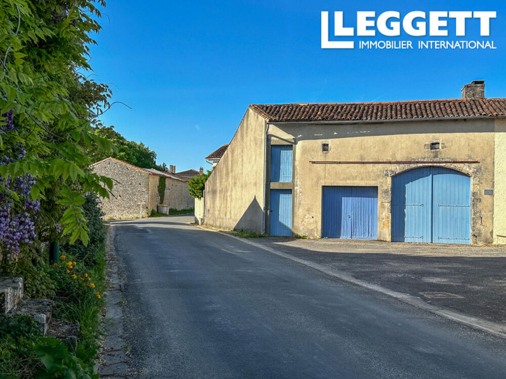 Vente Maison Maison de caractère indépendante - 4 chambres, piscine, terrasse couverte, , garages & dependances . Bresdon
