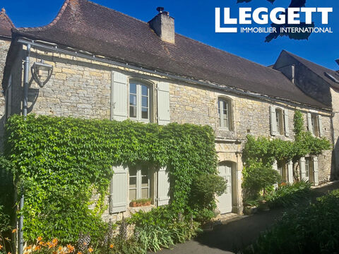   Charmante propri�t� en pierre au c?ur d?un village pittoresque, tout le confort moderne, 5 pi�ces et piscine Maison - 6 pi�ce(s) - 164 m�