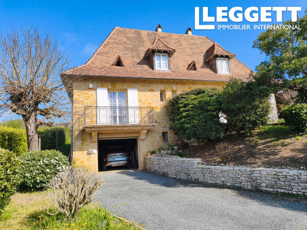 Vente Maison Maison d'habitation avec sous sol de 6 pièces dont 5 chambres , séjour , cuisine et salles de bain .<br />Piscine . Mussidan