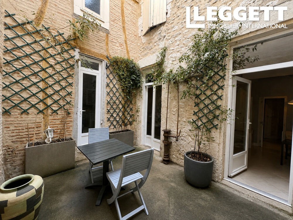 Charme, potentiel et emplacement ? Charmante maison en pierre au c?ur d'Eymet