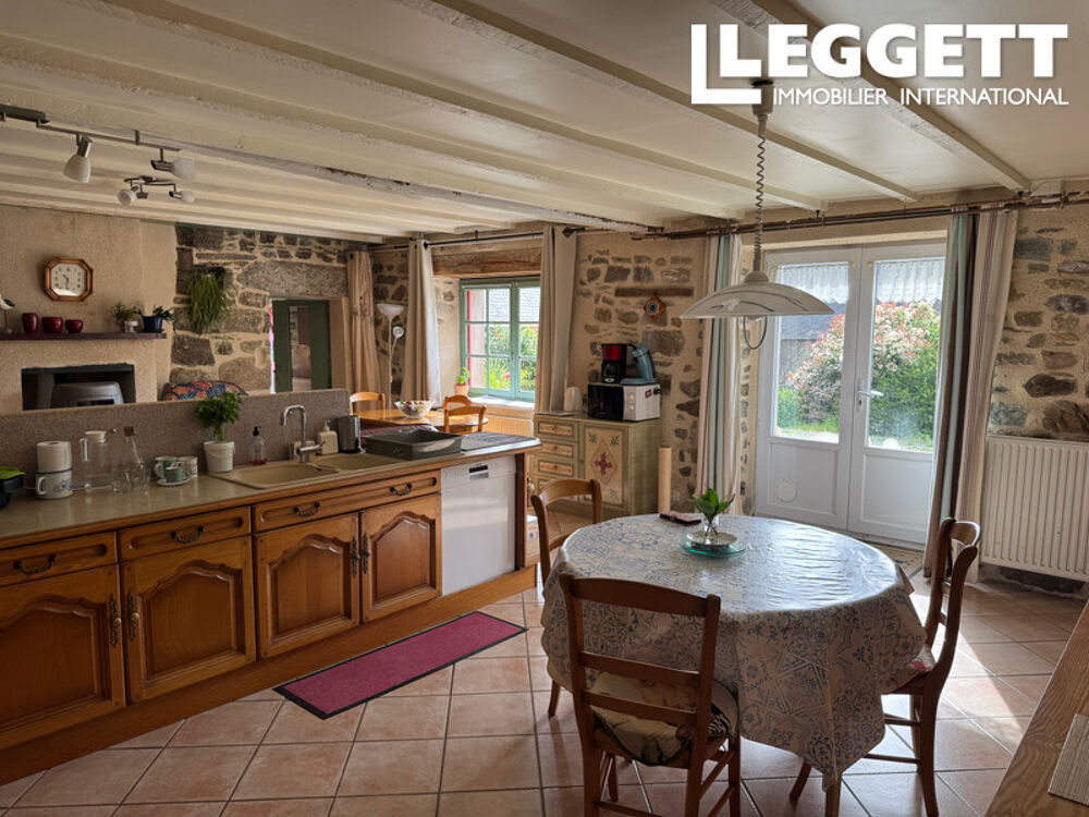 Vente Maison Une belle maison datant de 1703 à la campagne près du Lac de Guerlédan et de Mûr de Bretagne Sainte-brigitte