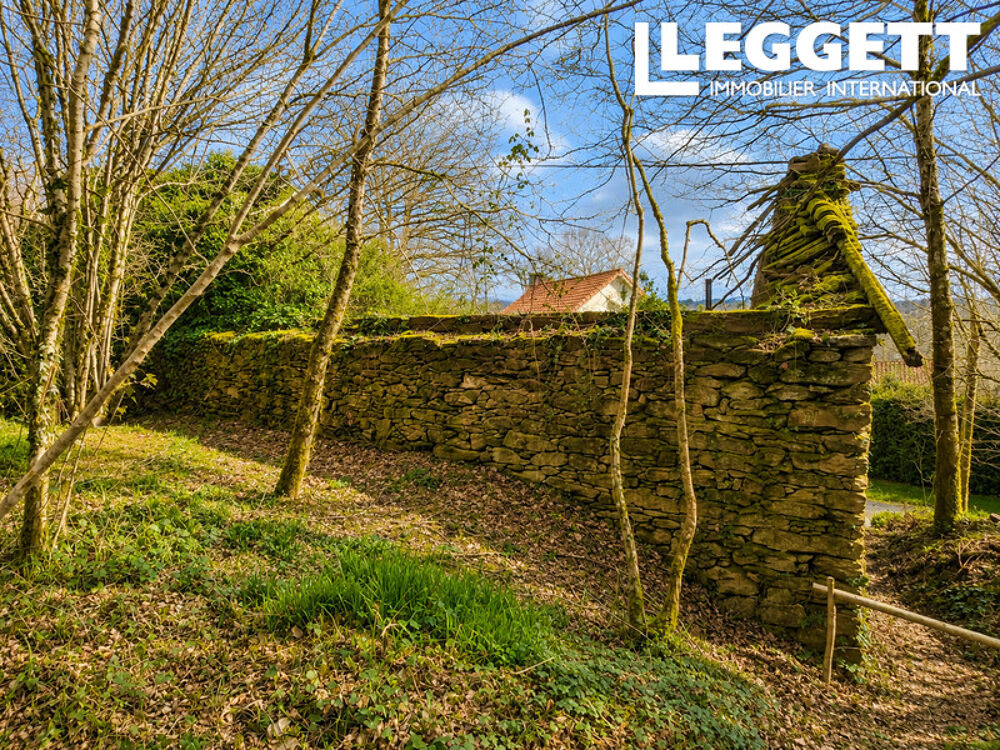 Beau terrain avec une grange en ruine avec CU