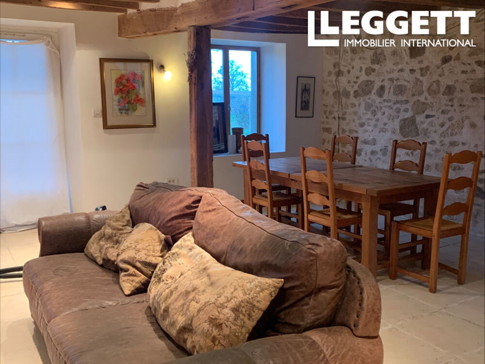 Vente Maison Maison jumelée de 3 chambres comprenant salon/salle à manger, cuisine et salle de bain dans un hameau rural Lussac-les-Églises
