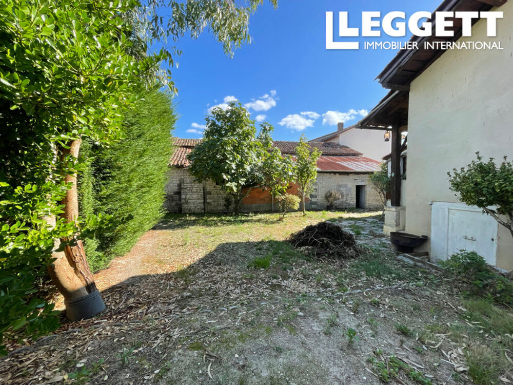 Vente Maison Deux maisons près des commerces, avec des bâtiments, jardin clos et jardin potager non attenant. Marcillac-lanville