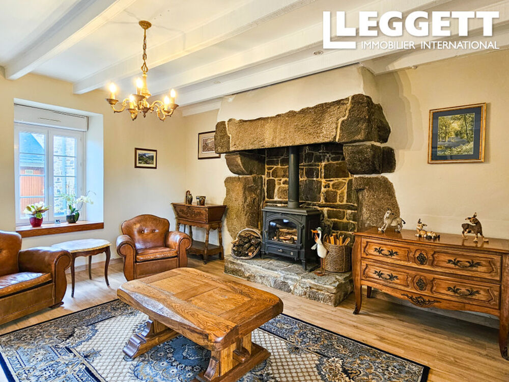 Vente Maison Magnifique propriété bretonne avec deux gîtes, piscine chauffée et fort potentiel locatif près de Rostrenen. Rostrenen