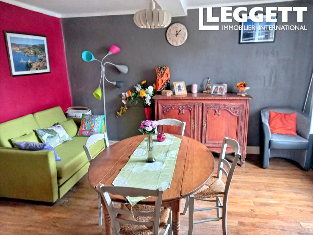 Maison de village de 62m² cuisine, salon, salle d'eau, 1 chambre, garage, cave, 2320m2 terrain
