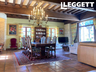  Propriété/château à vendre 12 pièces 300 m²