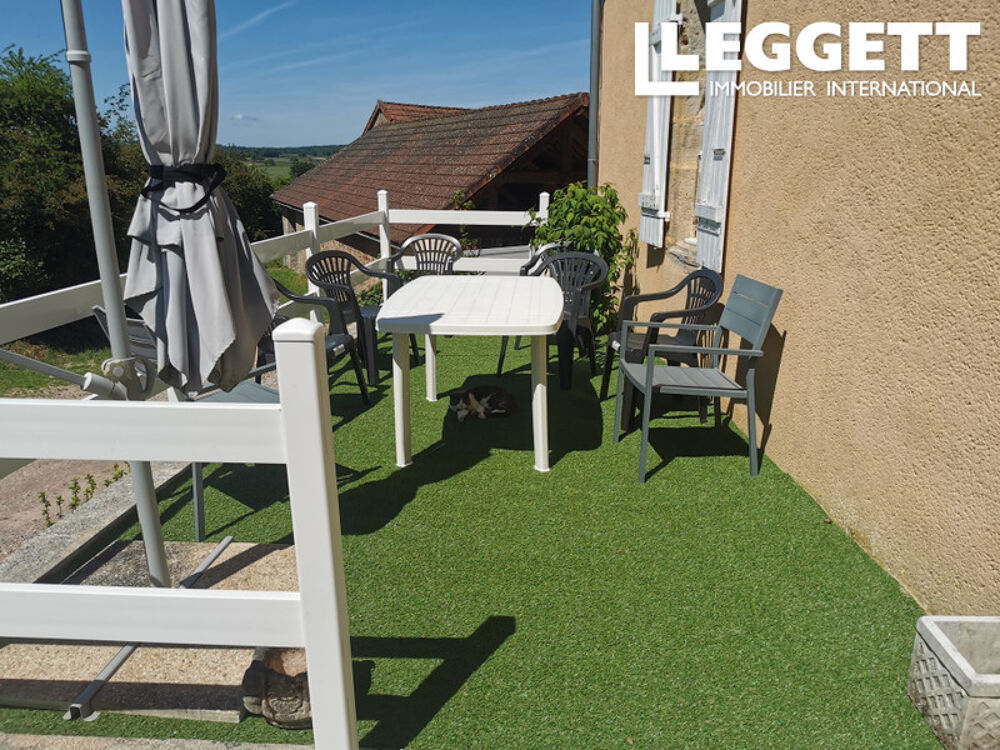 Maison de charme à la campagne en Saône-et-Loire avec 6 appartements et potentiel de construction