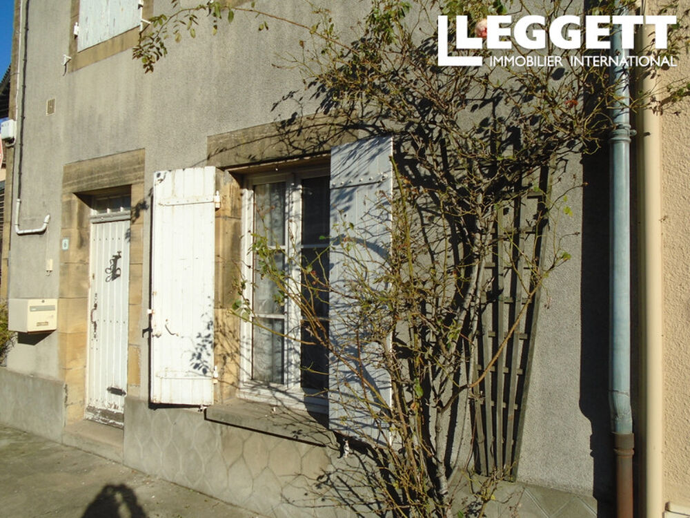 Ce cottage super mignon situé au c?ur de ce village populaire très recherché mérite d'être vu dès que possible