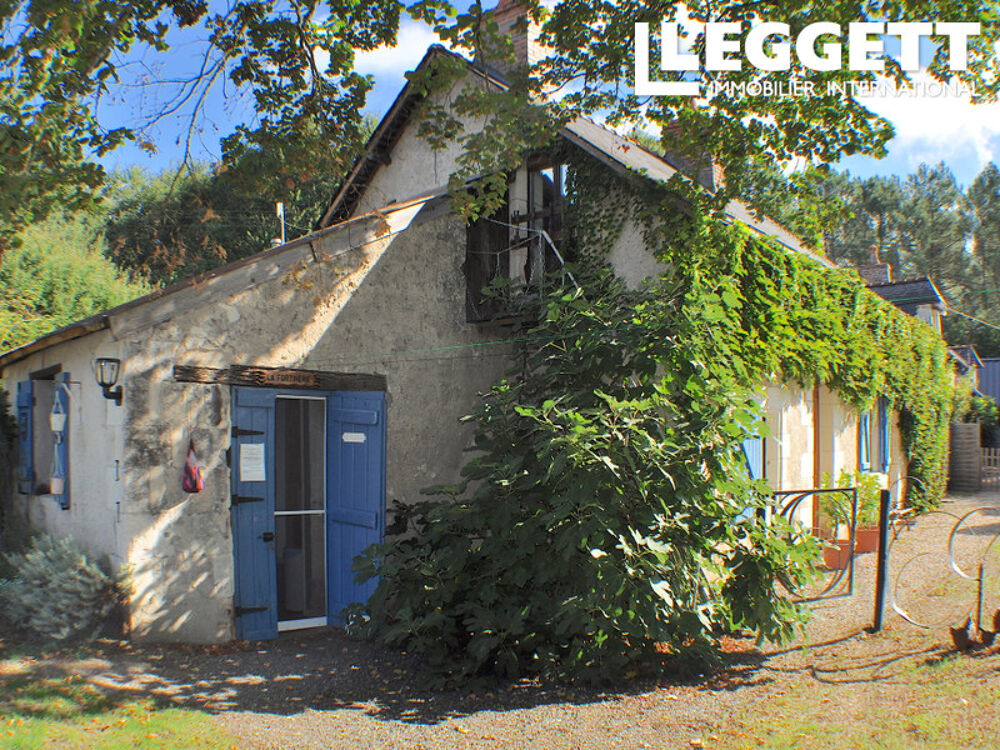 Belle maison restaurée de 2 ou 3 chambres près de Mouliherne (49), offrant le potentiel pour créer un camping
