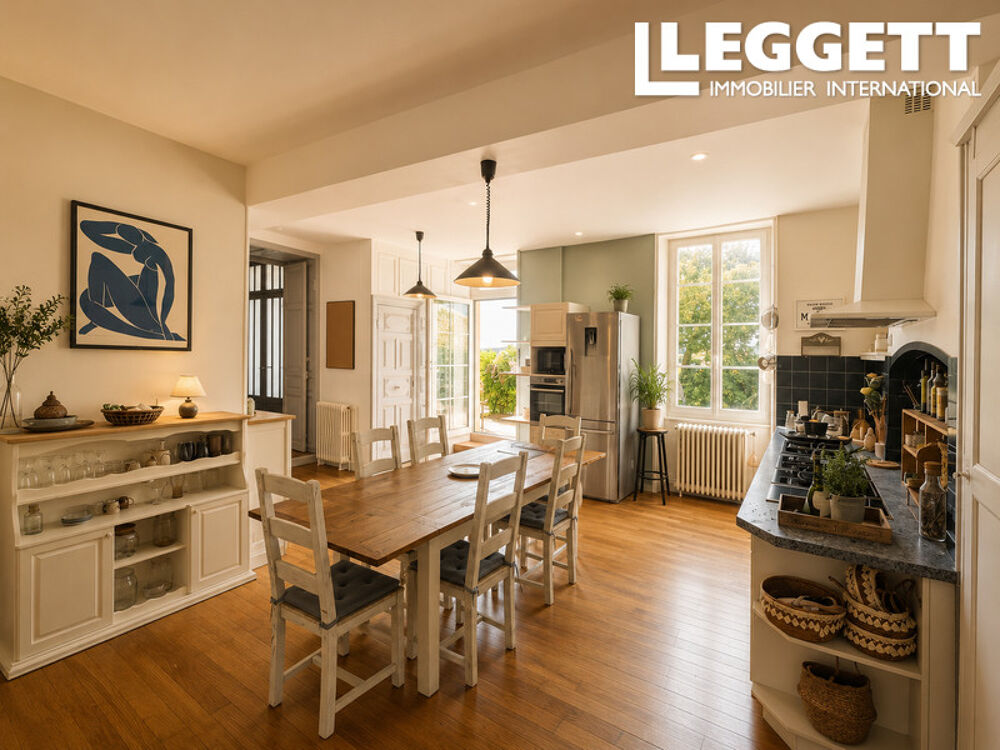 Demeure de caractère avec 9 chambres, 2 appartements indépendants et parc de 2 152 m²