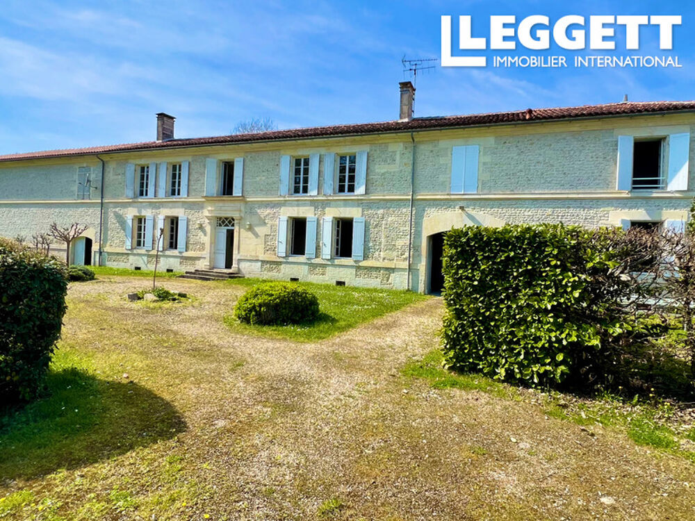 Vente Maison Maison Charentaise rénovée, 5 chambres,2 grandes granges, piscine, jardin clos, 2 ch gite, près de Cognac/Pons Saint-martial-sur-nÉ