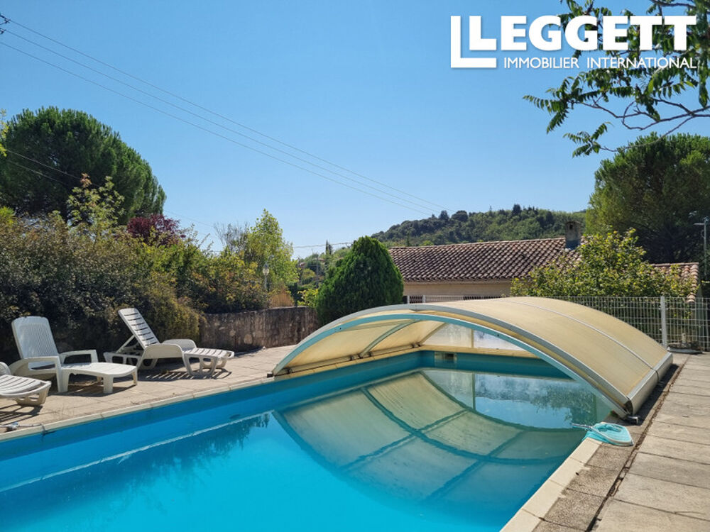 Vente Maison Petite villa de plain-pied facile à vivre avec 2 chambres, grand jardin et piscine. Jolie vue Le pradal