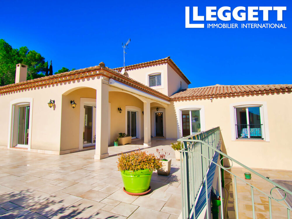 Vente Maison Villa de campagne de style exécutif avec de superbes finitions.<br />3 chambres, 2 salles de bains, piscine, garage Fontjoncouse