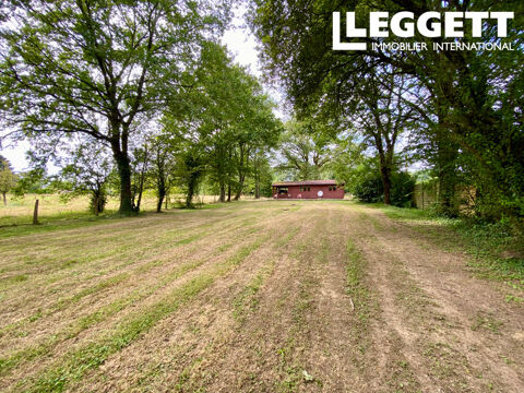   SOUS OFFRE. Jolie cabane de 44m dans un cadre agrable sur un terrain de plus de 3000m. Maison - 3 pice(s) - 44 m