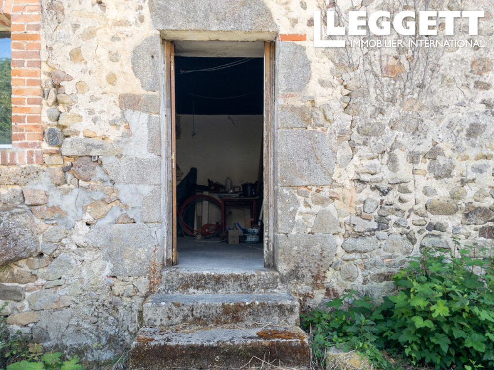 Vente Maison Deux maisons en pierre à rénover, offrent un grand potentiel, situées dans un hameau paisible. Maisonnais-sur-tardoire