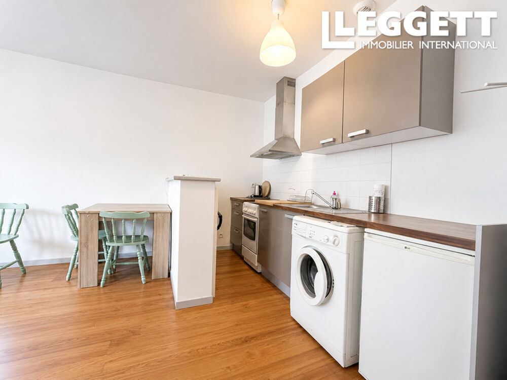 Vente Appartement Bagnères de Luchon. Ce spacieux appt T2 meublé avec garage et local à skis est une location de vacances ideale BagnÈres-de-luchon