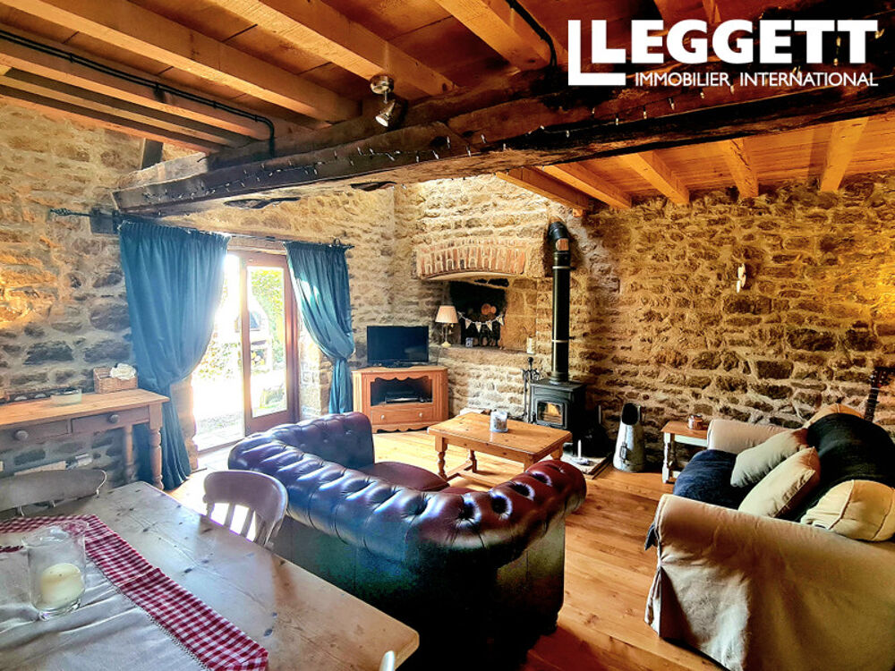 Propriété XVIIe à finir de rénover, cottage 1 ch. aménagé, grand jardin, à 2 km des commodités.