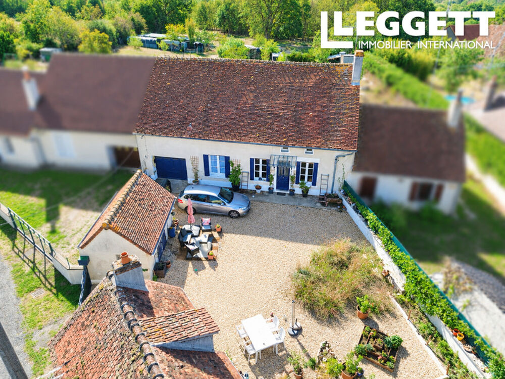 Vente Maison Charmante maison de hameau de 3 chambres avec granges et jardins Coulonges-les-hÉrolles