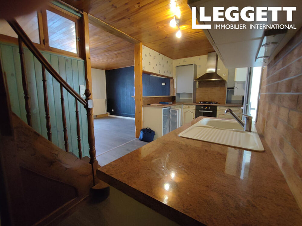 Vente Maison Au c?ur de la ville, à pied de tout, cette maison de ville prête à vivre vous attend! Gond-pontouvre