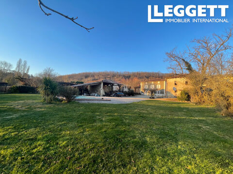   1H de Toulouse, 5 mn Aurignac, Maison de Village dans hameau, jardin, piscine, bois, prairies, dépendances Maison - 9 pièce(s) - 148 m²