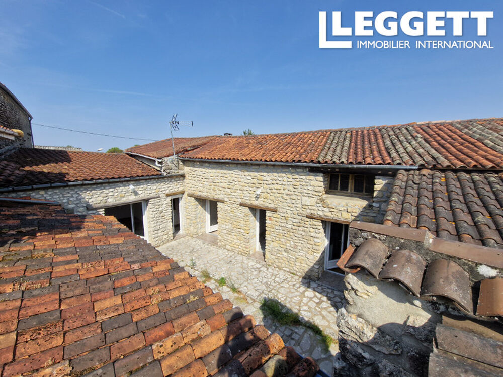 Vente Maison Jolie maison de plain pied, avec trois chambres, cour et jardin. Toutes les commodités  de RUELLE à proximité. Ruelle-sur-touvre